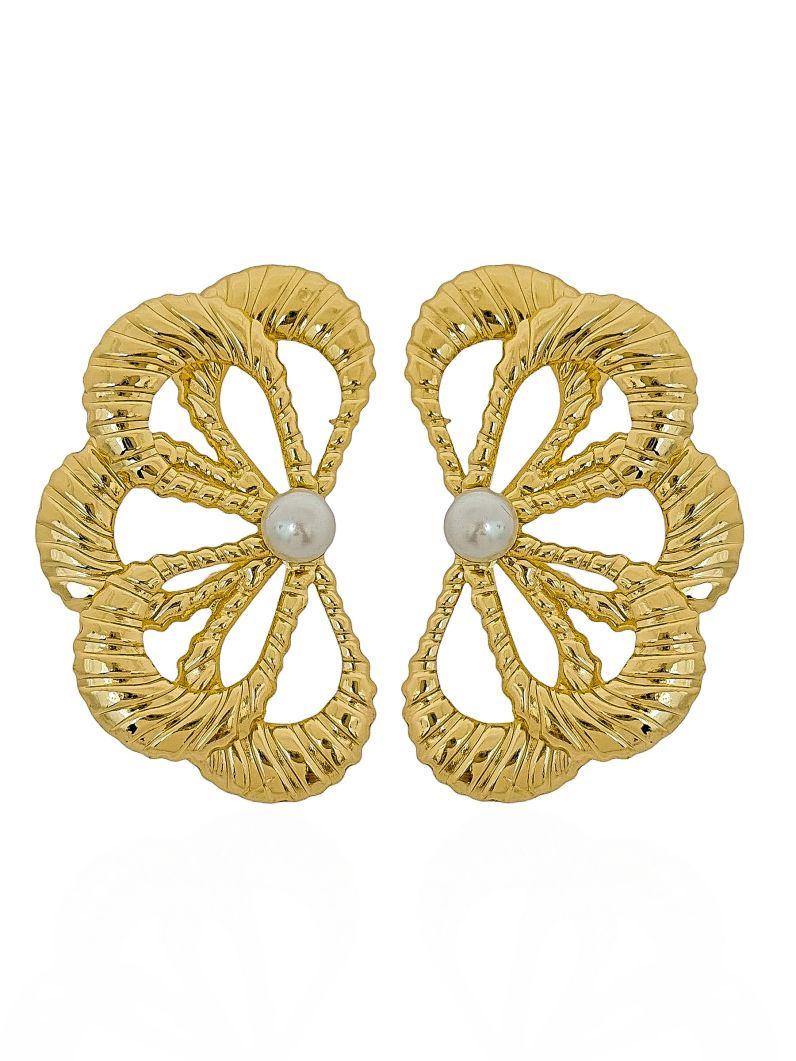 Brinco Folheado a Ouro 18k e Prata Flor Vazada Com Pérola
