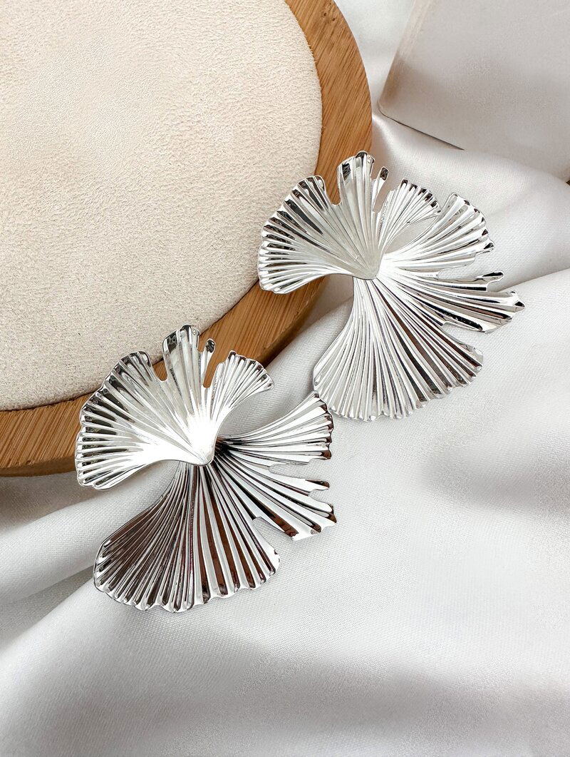 Brinco Folheado a Ouro 18k e Prata Folhas Texturizadas