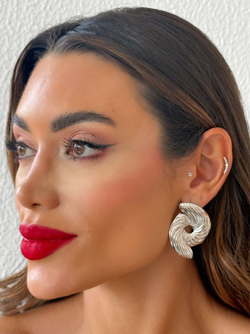Brinco Folheado a Ouro 18k e Prata Forma Texturrizada