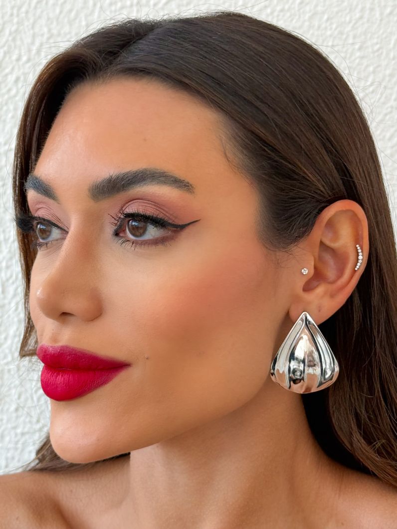 Brinco Folheado a Ouro 18k e Prata Gota