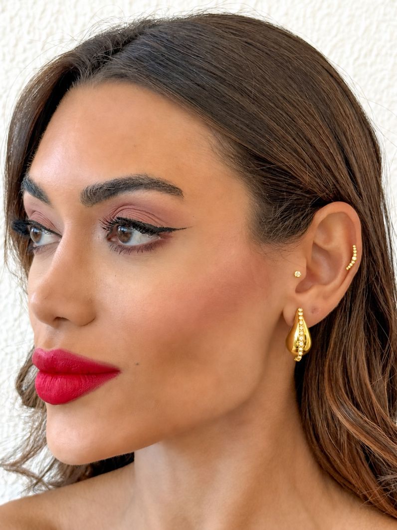 Brinco Folheado a Ouro 18k e Prata Gota com Linha de Cristais