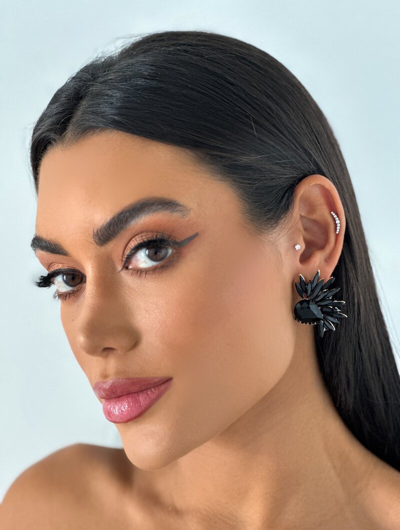 Brinco Folheado a Ouro 18k e Prata Gota com Pedraria