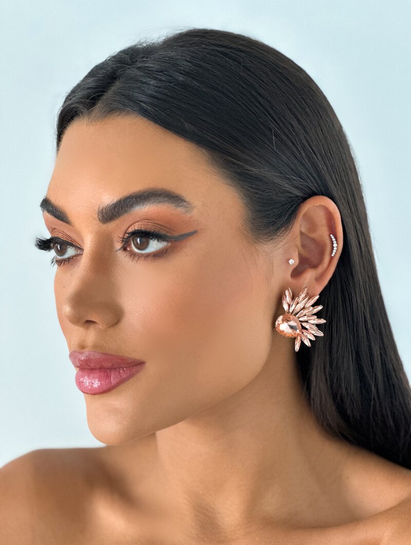 Brinco Folheado a Ouro 18k e Prata Gota com Pedraria