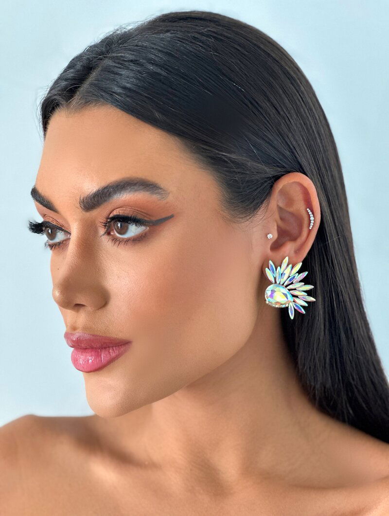 Brinco Folheado a Ouro 18k e Prata Gota com Pedraria