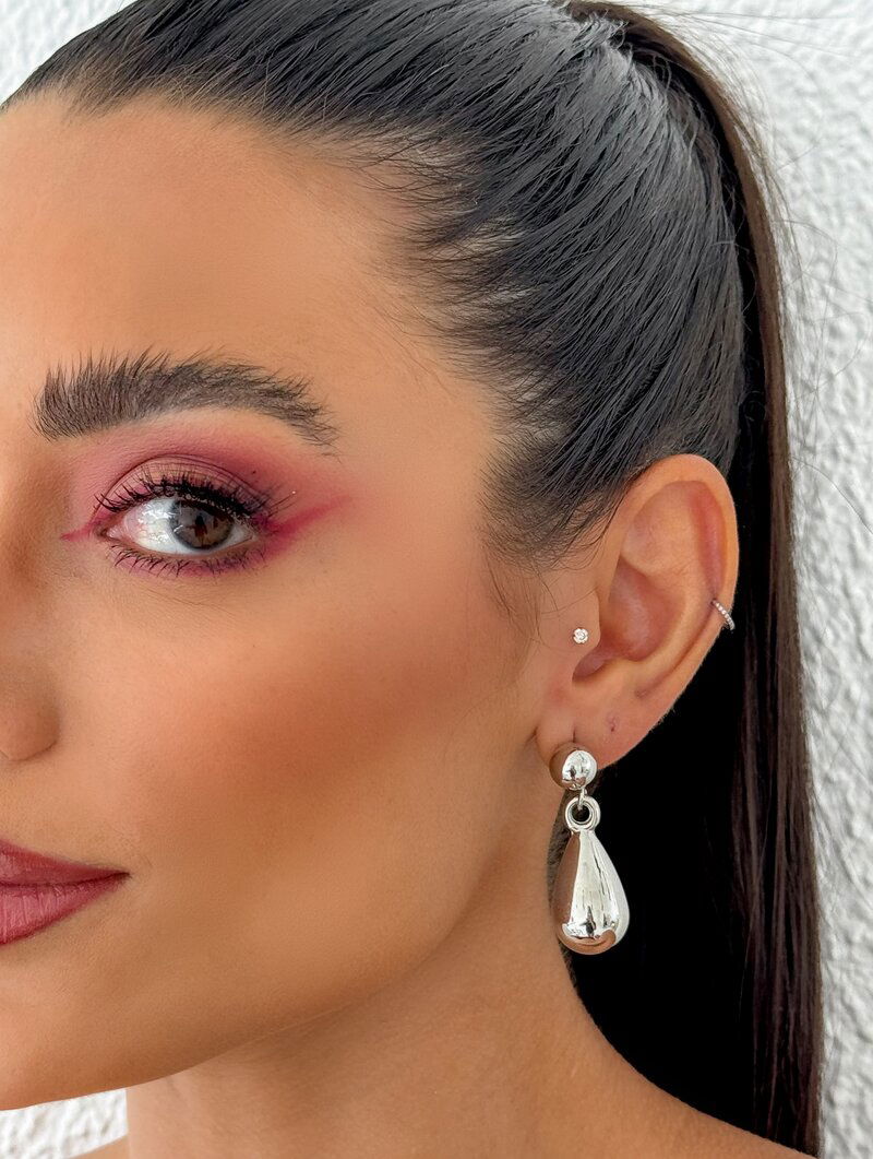 Brinco Folheado a Ouro 18k e Prata Gota com Ponteira de Esfera