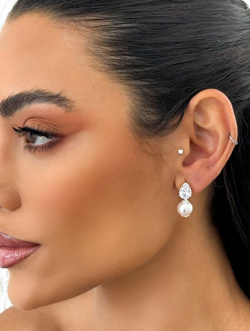 Brinco Folheado a Ouro 18k e Prata Gota de Zircônia com Pérola