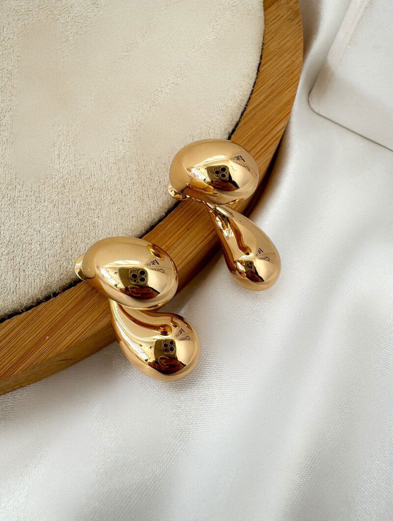 Brinco Folheado a Ouro 18k e Prata Gota Dupla