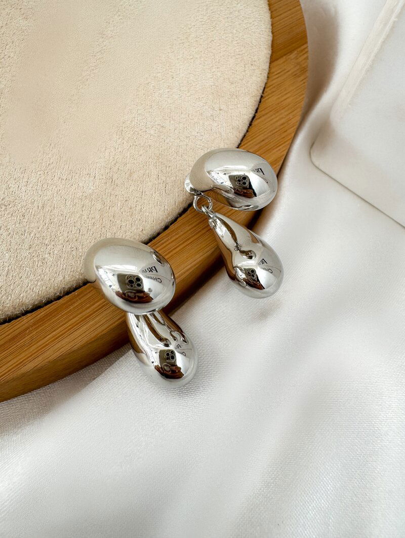 Brinco Folheado a Ouro 18k e Prata Gota Dupla