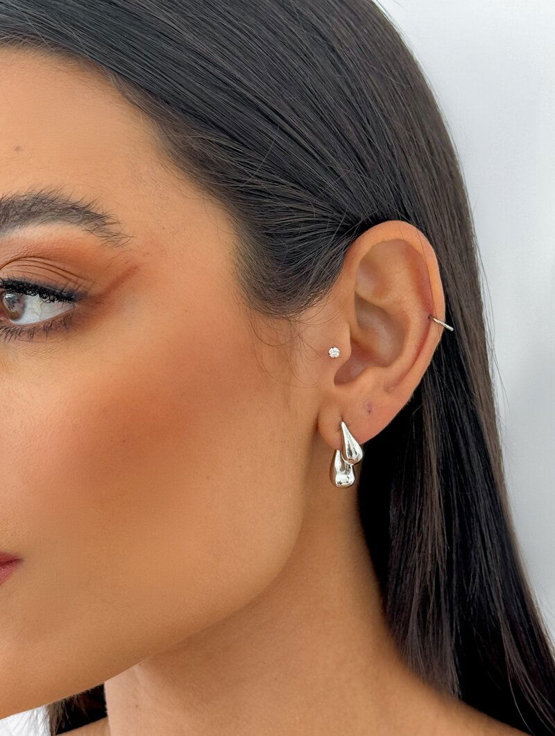 Brinco Folheado a Ouro 18k e Prata Gota Dupla Lisa