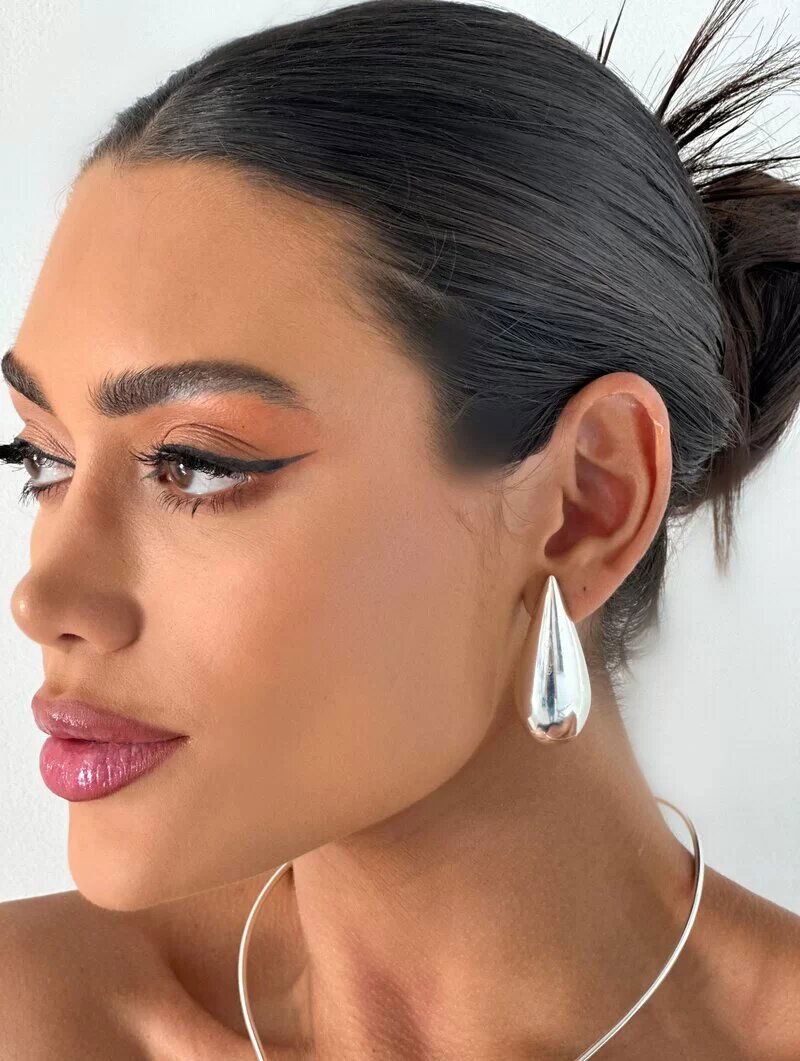 Brinco Folheado a Ouro 18k e Prata Gota Lisa