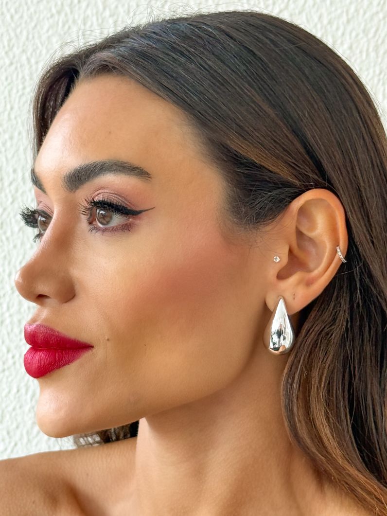 Brinco Folheado a Ouro 18k e Prata Gota Lisa