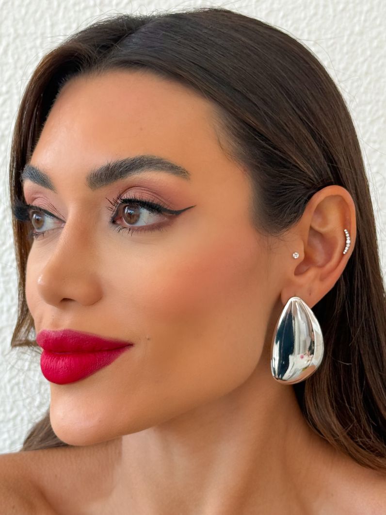 Brinco Folheado a Ouro 18k e Prata Gota Lisa