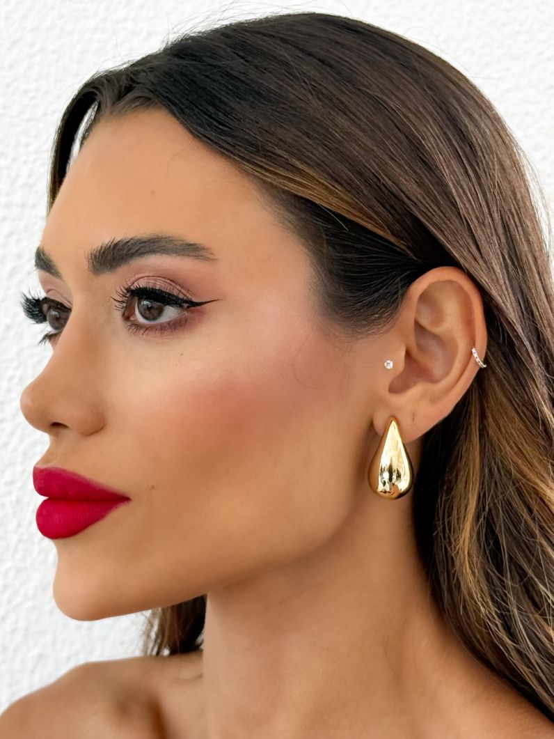 Brinco Folheado a Ouro 18k e Prata Gota M