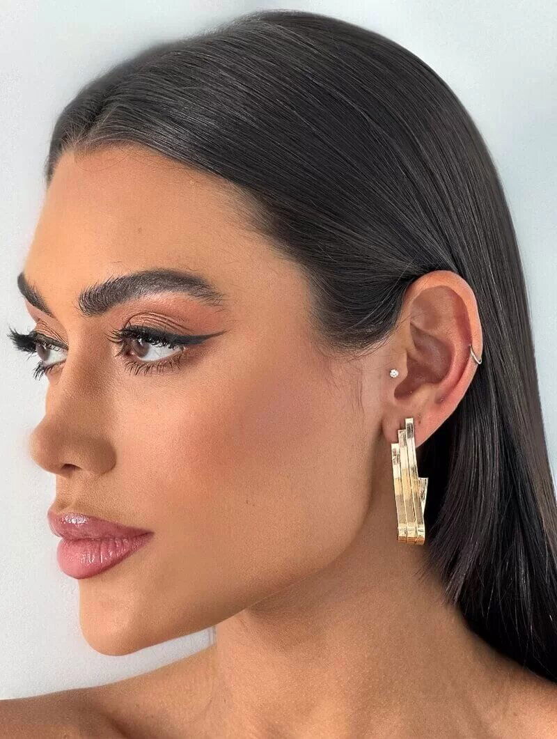 Brinco Folheado a Ouro 18k e Prata Gota Três Fios