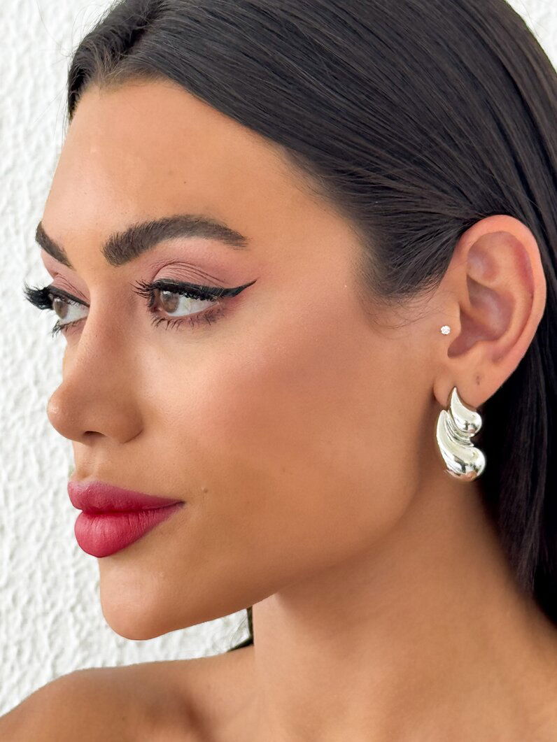 Brinco Folheado a Ouro 18k e Prata Gotas