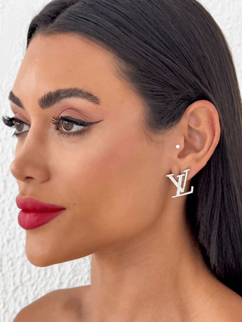 Brinco Folheado a Ouro 18k e Prata Inspiração LV.