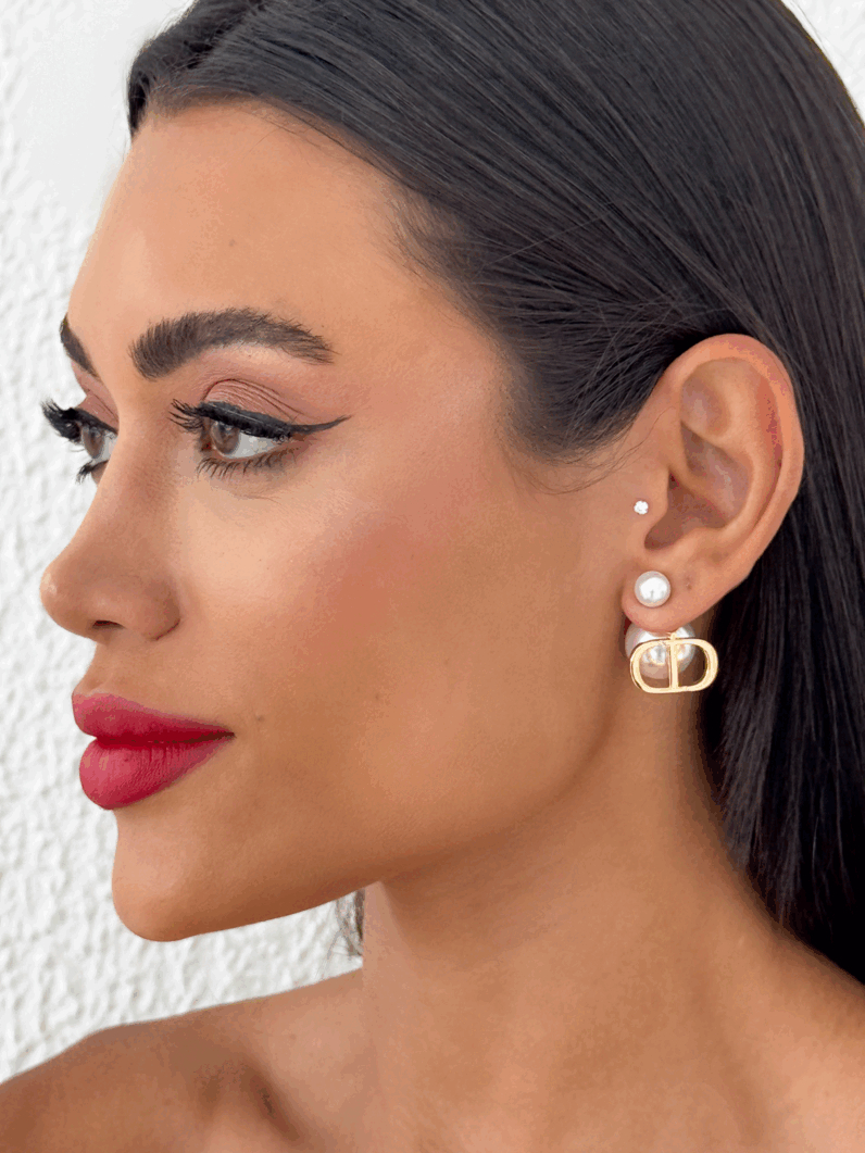 Brinco Folheado a Prata Inspiração CD. Com Pérola