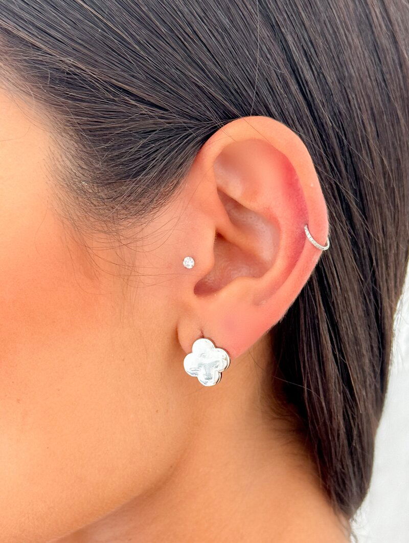 Brinco Folheado a Ouro 18k e Prata Inspiração Joalheria Liso