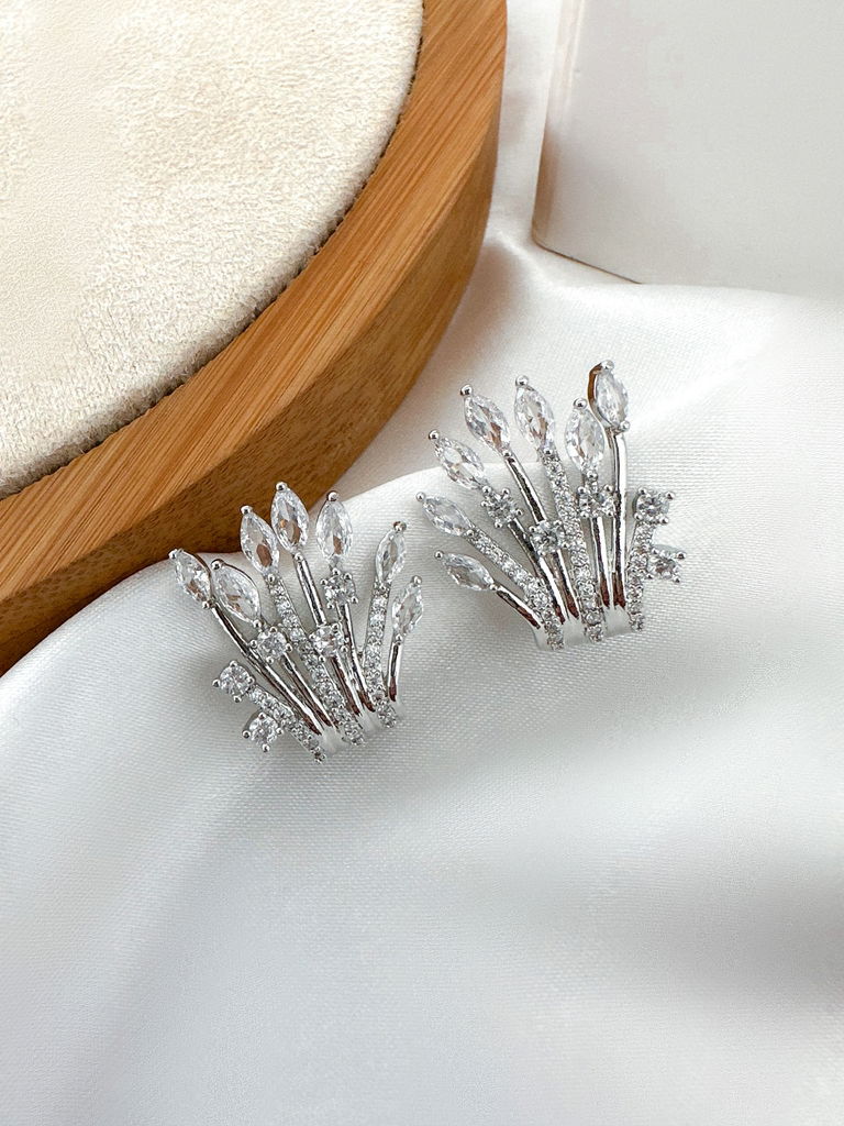 brinco folheado a ouro 18k e prata jasmin