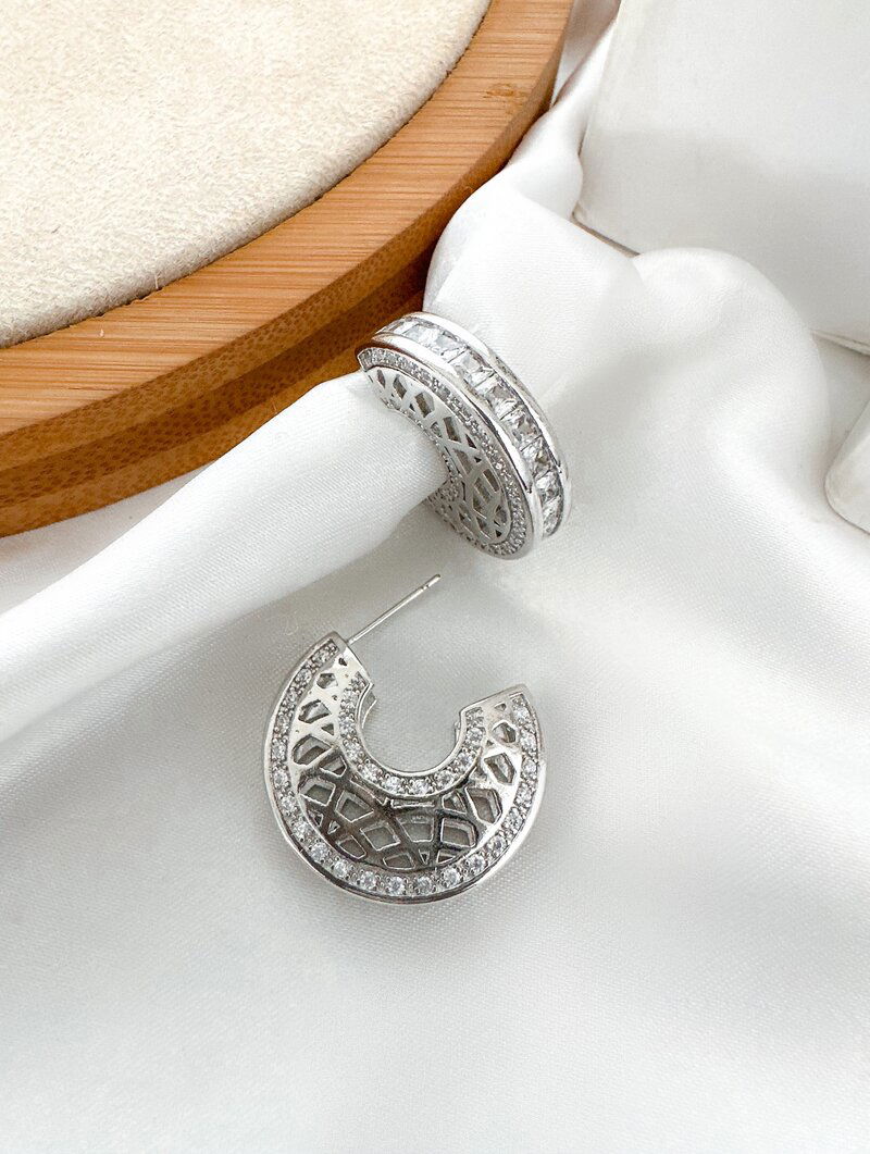 Brinco Folheado a Ouro 18k e Prata Jordana