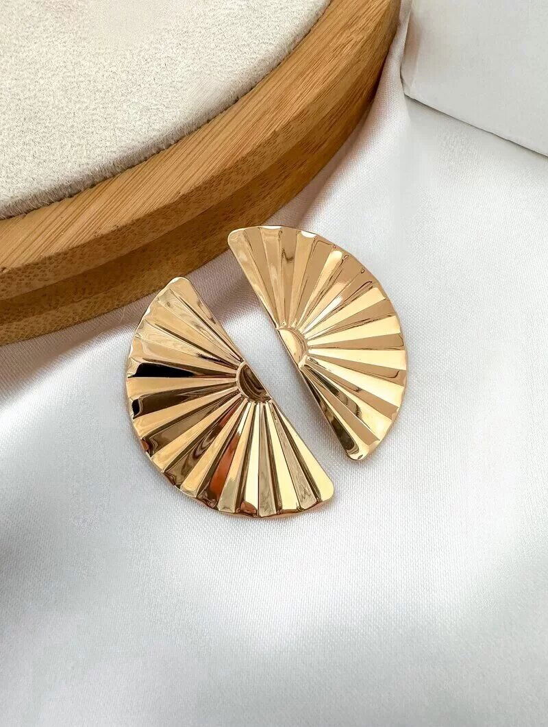 Brinco Folheado a Ouro 18k e Prata Leque