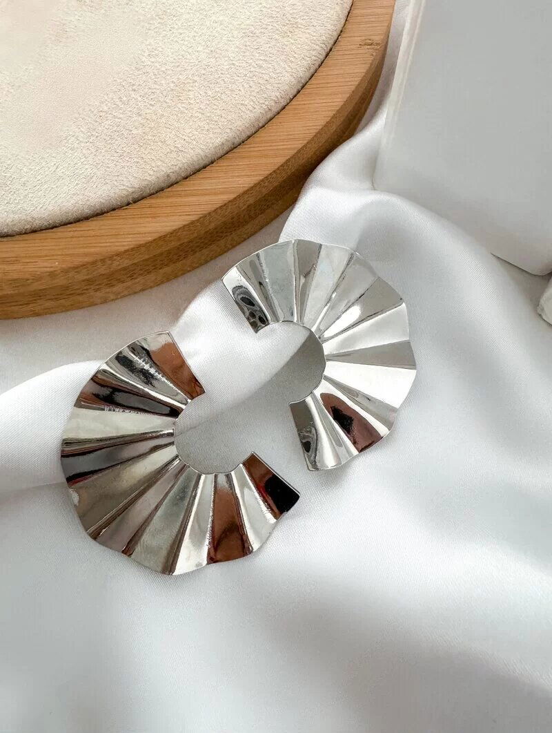 Brinco Folheado a Ouro 18k e Prata Leque