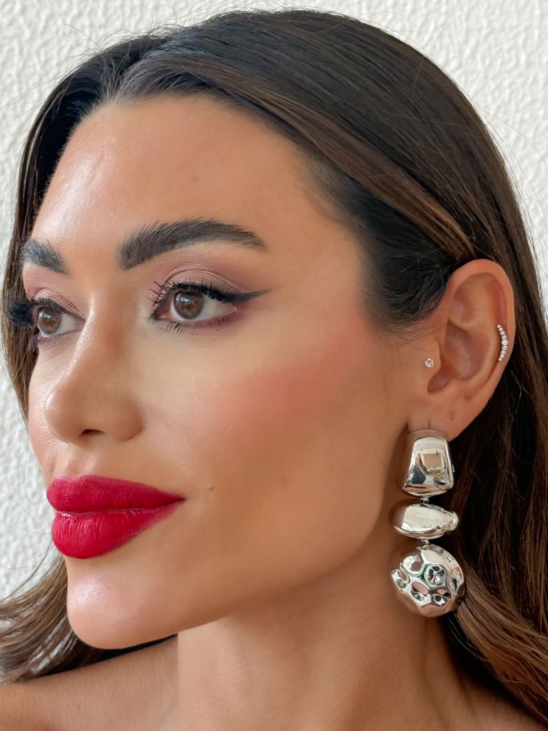 Brinco Folheado a Ouro 18k e Prata Liso e Martelado