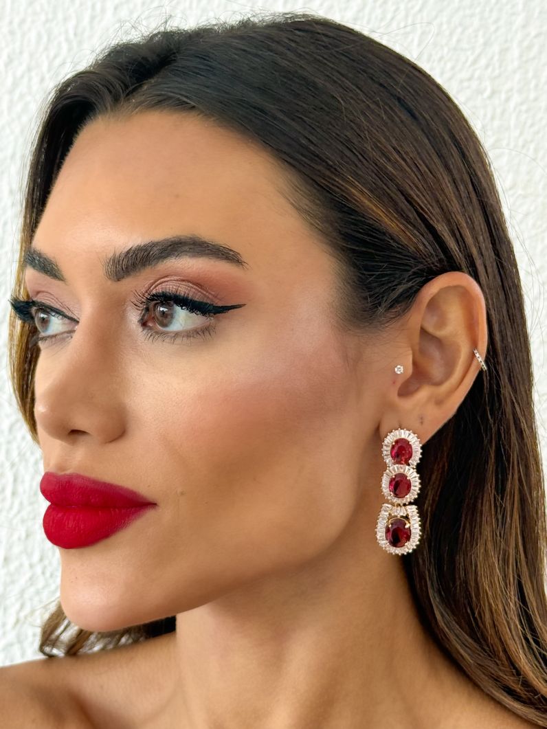 Brinco Folheado a Ouro 18k e Prata Longo Cristal Colorido Com Navetes