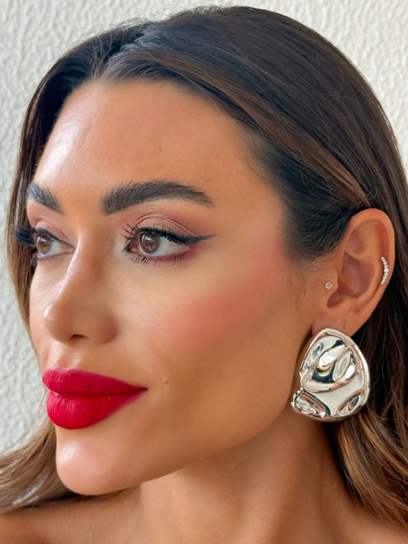 Brinco Folheado a Ouro 18k e Prata Martelado