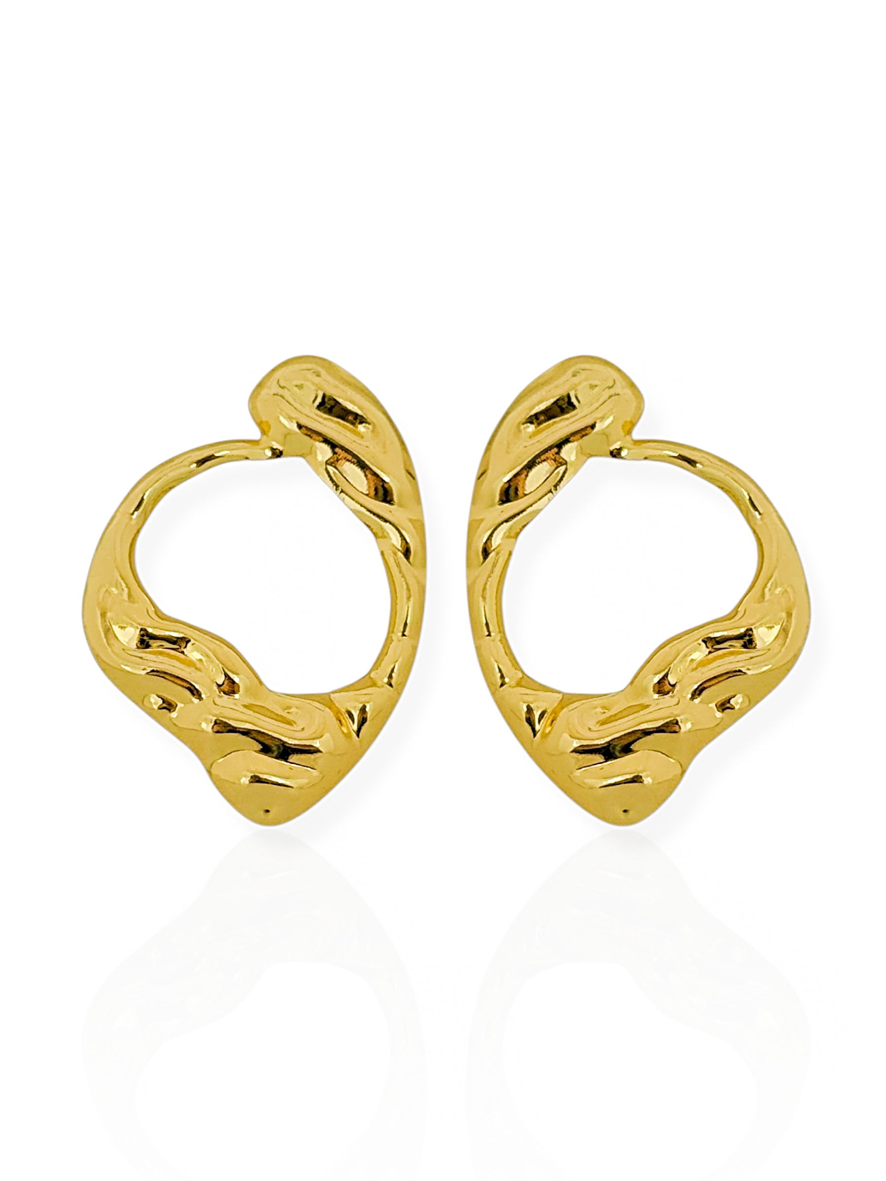 Brinco Folheado a Ouro 18K e Prata Martelado e Vazado