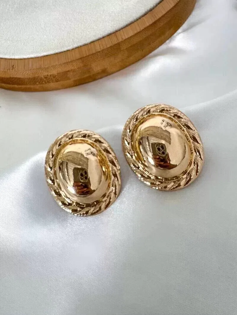 Brinco Folheado a Ouro 18k e Prata Maxi Botton com Borda Trançada