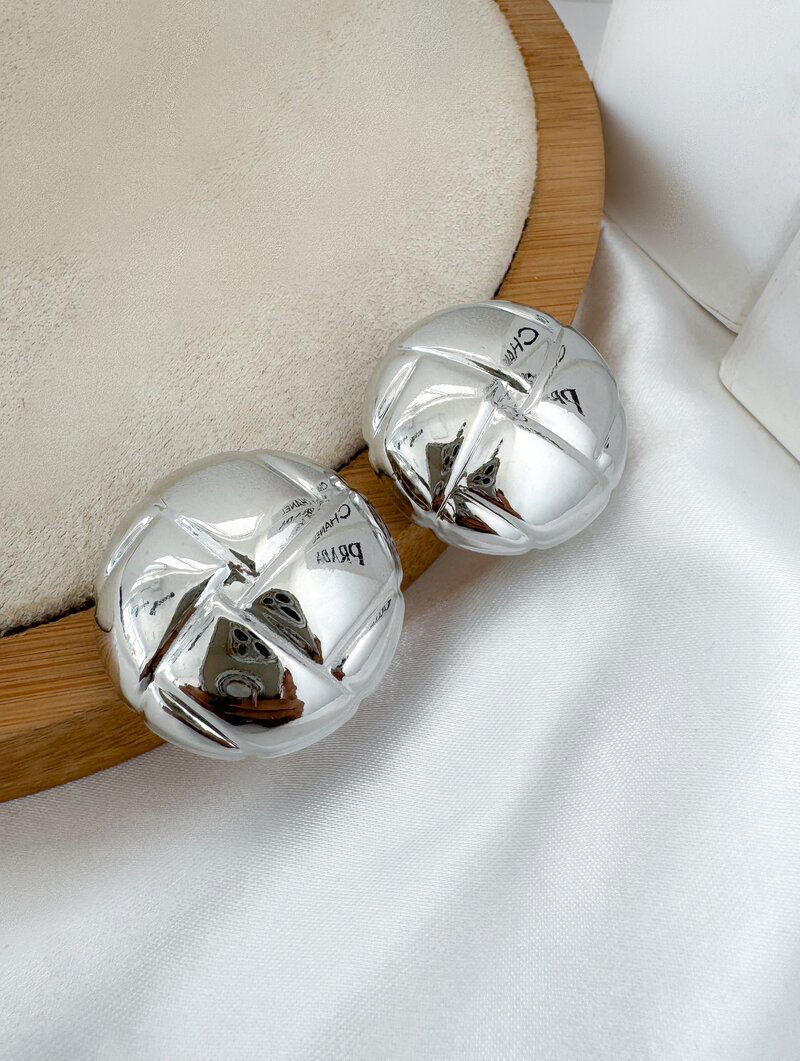 Brinco Folheado a Ouro 18k e Prata Maxi Botton Listrado