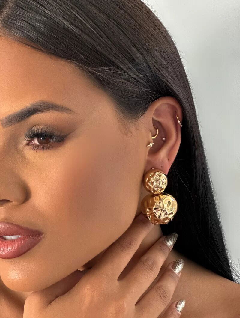 Brinco Folheado a Ouro 18K e Prata Maxi Bottons Martelados