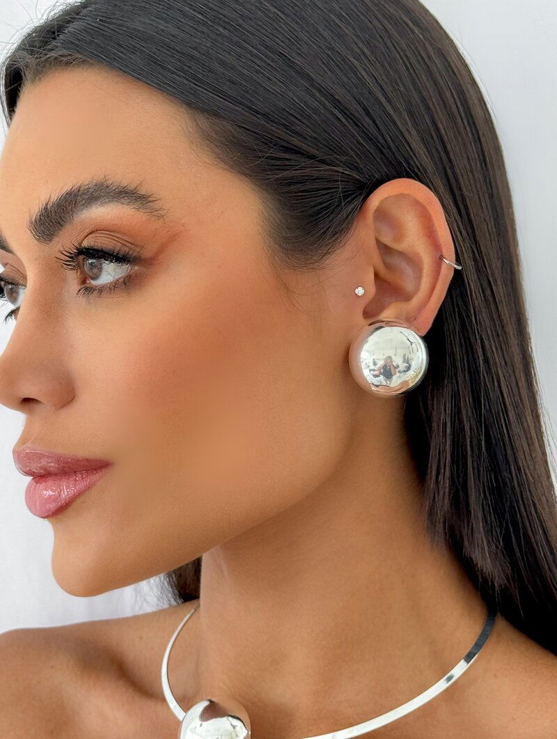 Brinco Folheado a Ouro 18k e Prata Maxi Esfera