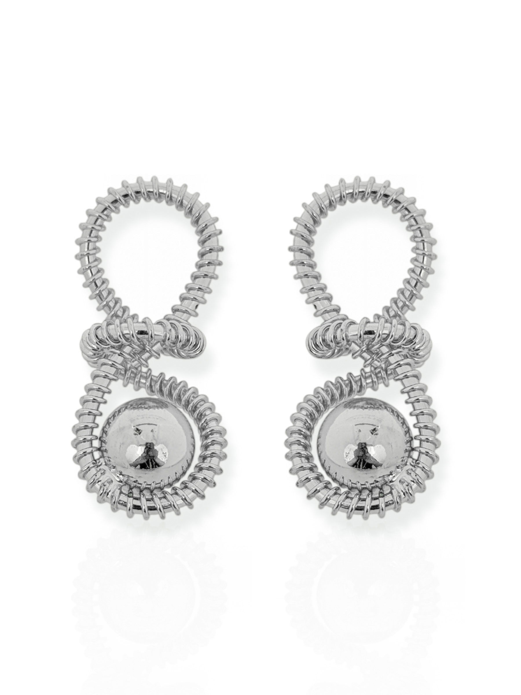 Brinco Folheado a Ouro 18k e Prata Orgânico Com Esfera