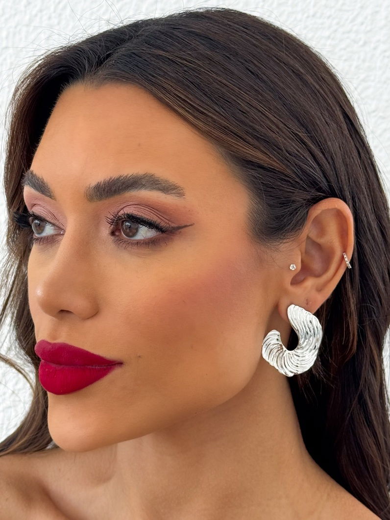 Brinco Folheado a Ouro 18K e Prata Orgânico Texturizado