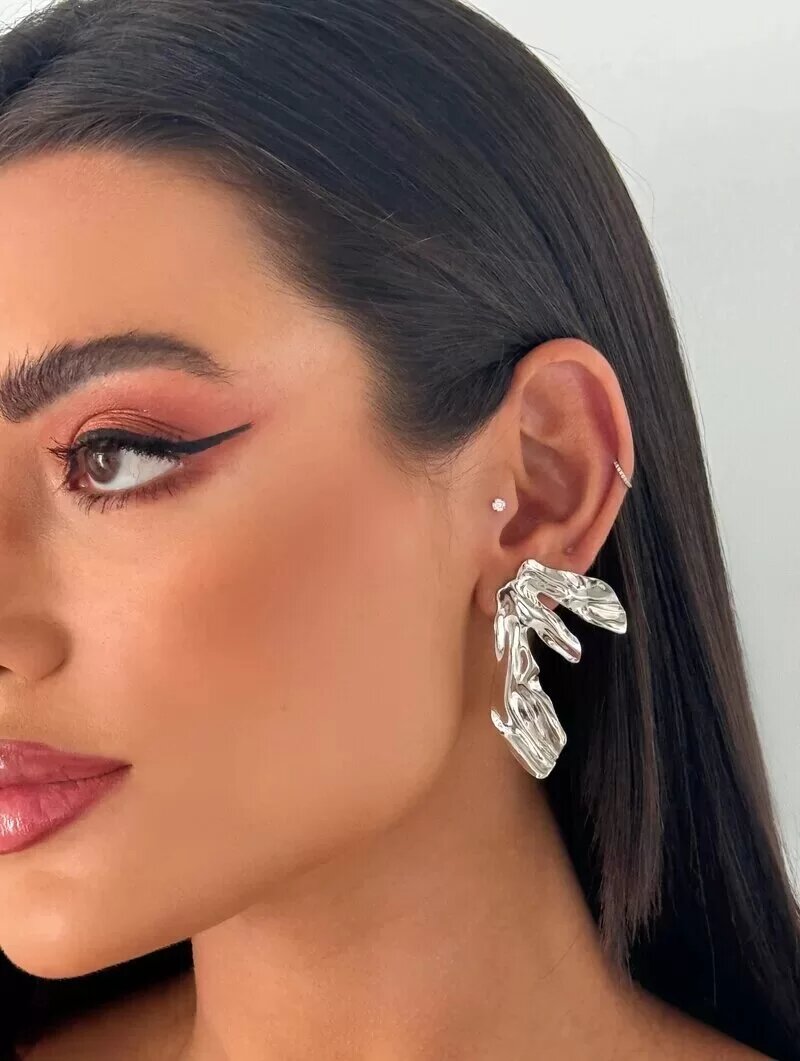 Brinco Folheado a Ouro 18k e Prata Orgânico Três Fios