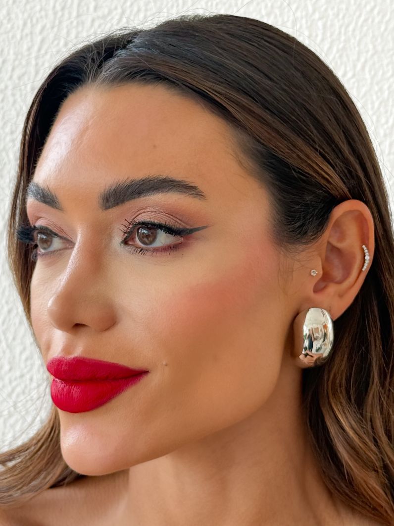 Brinco Folheado a Ouro 18k e Prata Oval Liso