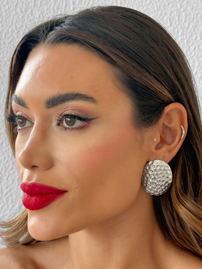 Brinco Folheado a Ouro 18k e Prata Oval Martelado