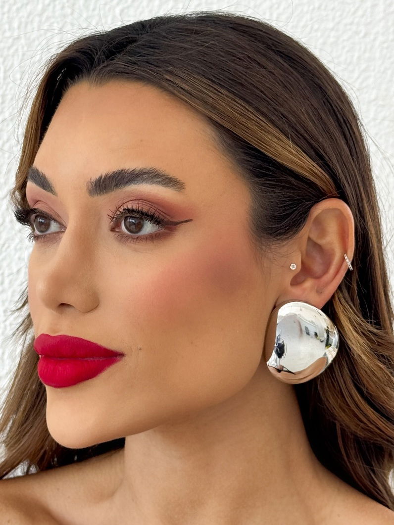 Brinco Folheado a Ouro 18k e Prata Placa Lisa