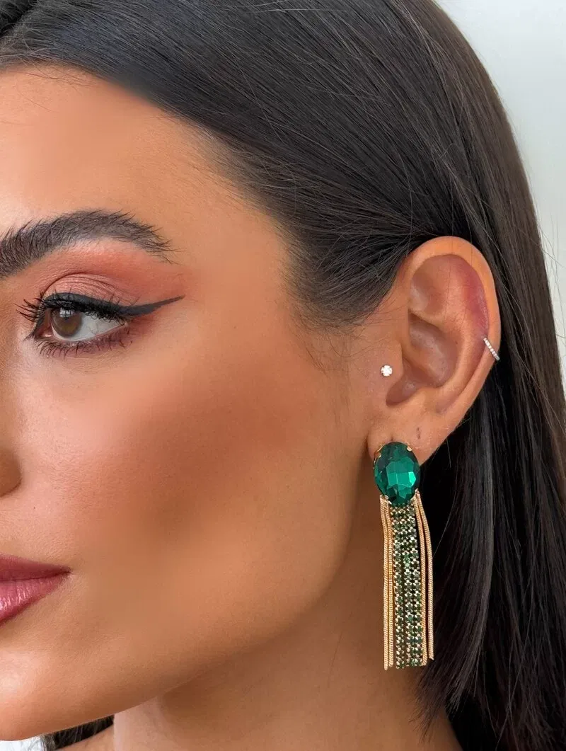 Brinco Folheado a Ouro 18k e Prata Ponteira Chaton com Franja