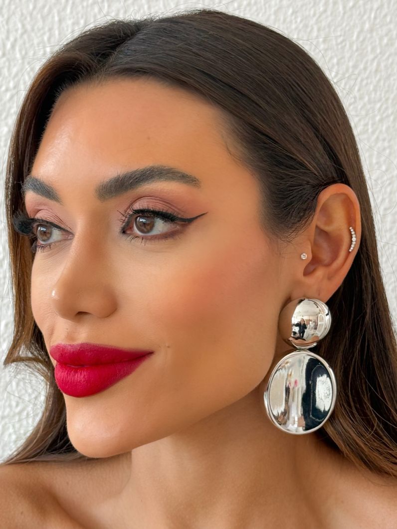Brinco Folheado a Ouro 18k e Prata Ponteira Circulo Liso Com Oval