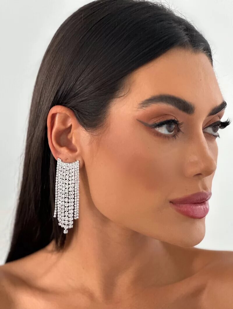 Brinco Folheado a Ouro 18k e Prata Ponteira Meia Lua com Franja Micro Zircônias