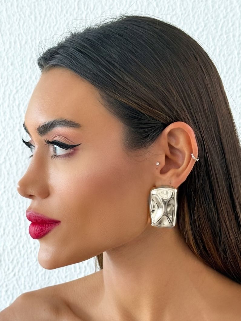 Brinco Folheado a Ouro 18k e Prata Quadrado Liso