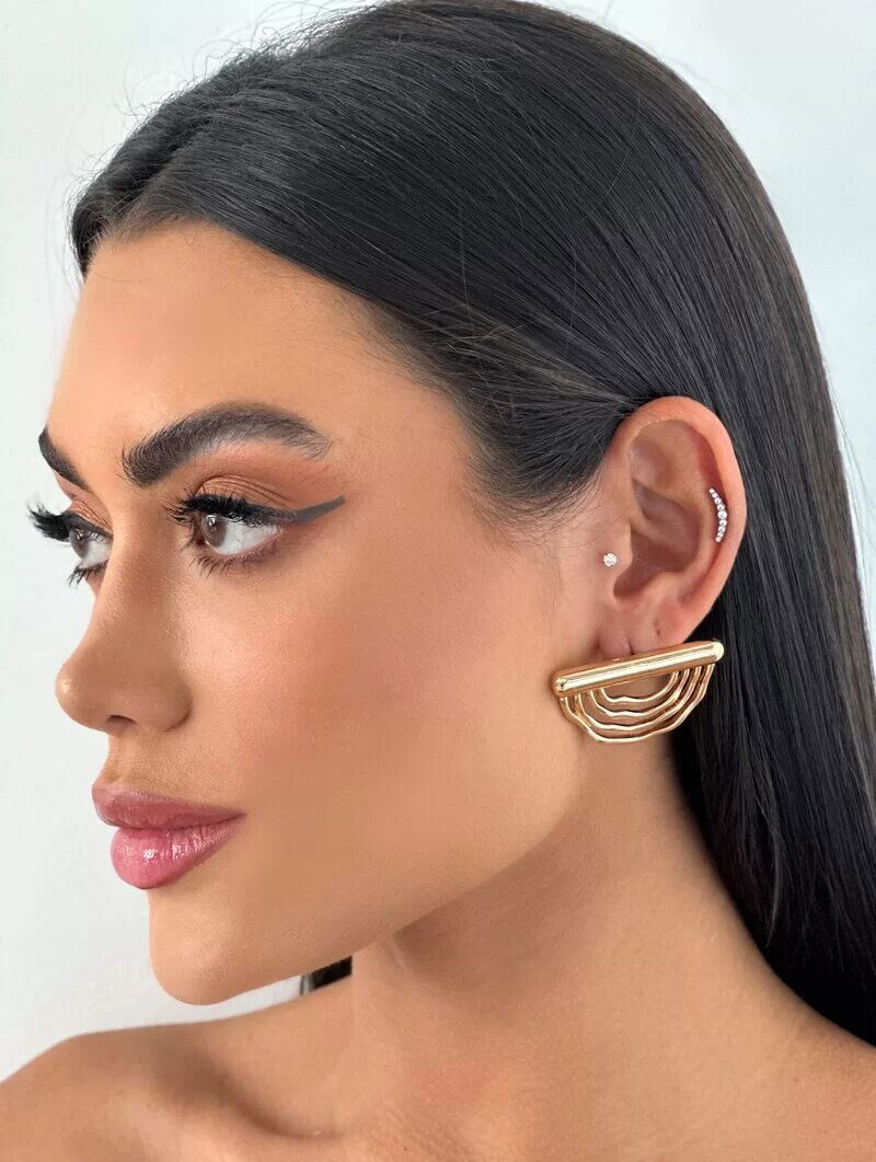 Brinco Folheado a Ouro 18k e Prata Quatro Fios com Base Lisa