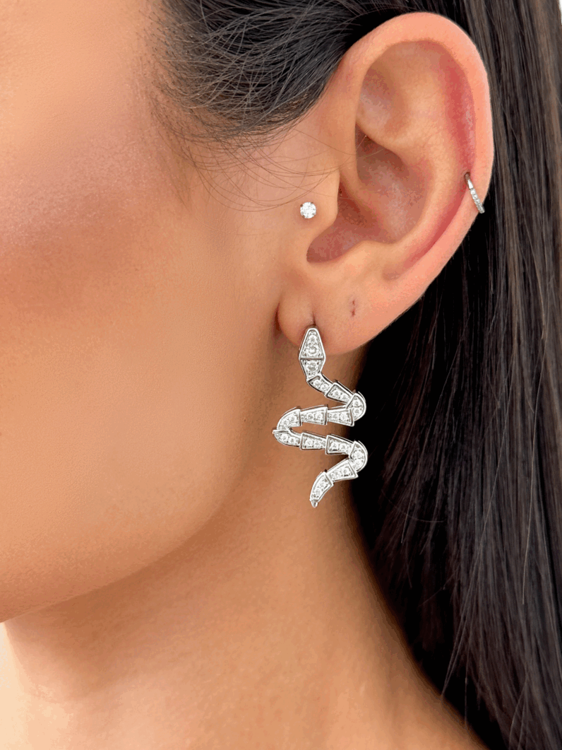 Brinco Folheado a Ouro 18k e Prata Serpente Com Zircônia