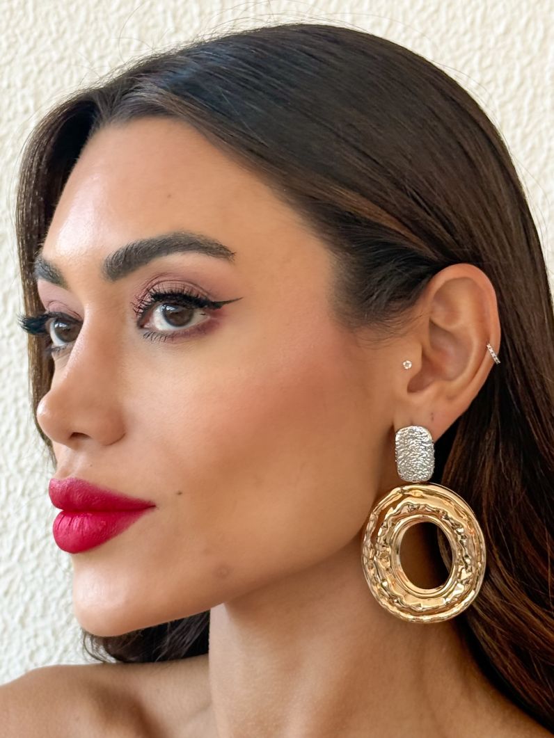 Brinco Folheado a Ouro 18k e Prata Texturizado e Martelado