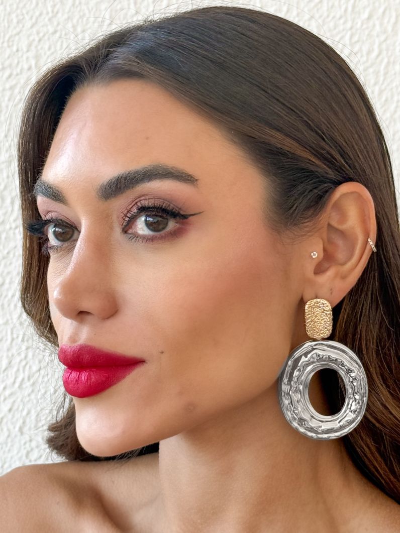 Brinco Folheado a Ouro 18k e Prata Texturizado e Martelado