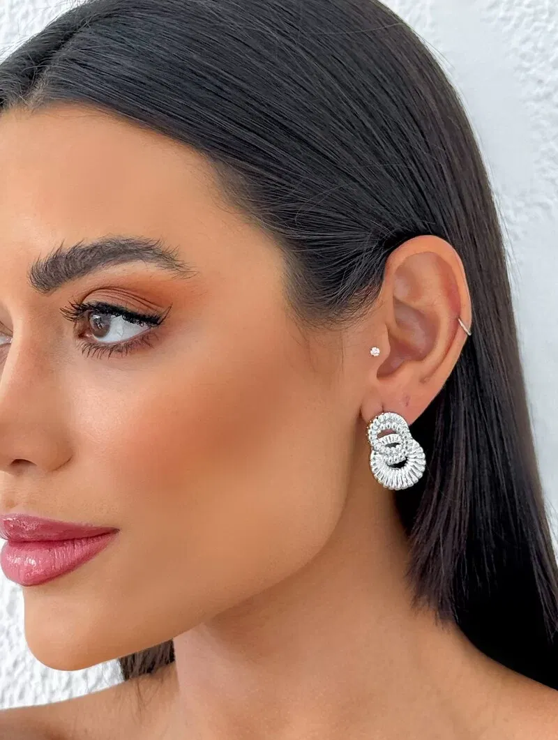 Brinco Folheado a Ouro 18k e Prata Três Circulos Texturizados