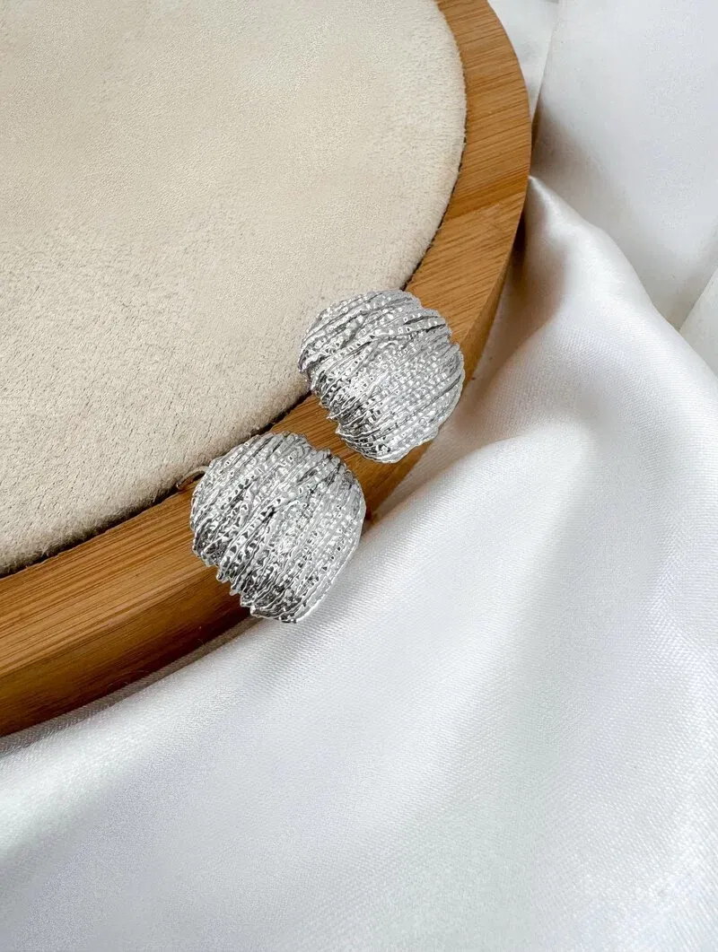 Brinco Folheado a Ouro 18k e Prata Vintage